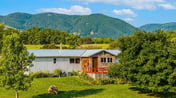 Gone Fishin' — Private Hot Tub, Pet-Friendly Cabin, Story WY
