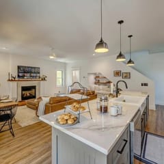 Pearl of Sheridan — Luxe 3BR Downtown Retreat, Sheridan WY