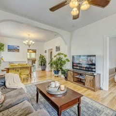 Frackleton House — Pet-Friendly 1910 Craftsman, Fenced Yard, Sheridan WY