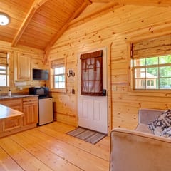 Rustic Ridge Cabin — Pet-Friendly, Bighorn Mountain Views, Dayton WY