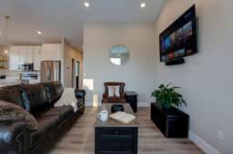 Moments to Downtown Sheridan From This Stylish, Fully-Equipped Upstairs Retreat | Cozy Wyoming Getaway Minutes From Main Street, Interstate, Restaurants, Shopping, and the Best of Sheridan, WY | Wyo Stays