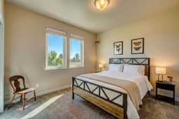Slice of Paradise | Tranquil 3BR Rural Retreat Near Sheridan, WY | Mountain Views, Full Kitchen, Smart Lock, Private Laundry | Wyo Stays Concierge + Private Chef, Airport Transfers & Adventure Add-Ons Available