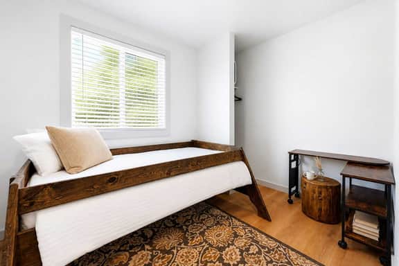 The Bishop | Remodeled 1957 Home Near Downtown Sheridan WY | Sleeps 6 | King + Full + Twin + Sofa | BBQ Deck | In-Unit Laundry | Wyo Stays Concierge | Bighorn Mountain Base