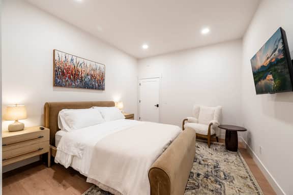 Onyx | Luxury Executive Loft Overlooking Main | Vibrant Fireplaces, King Bed