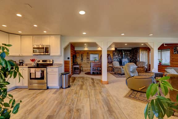 Panorama — Sweeping Bighorn Views, 3BR, Sheridan WY - Image 3