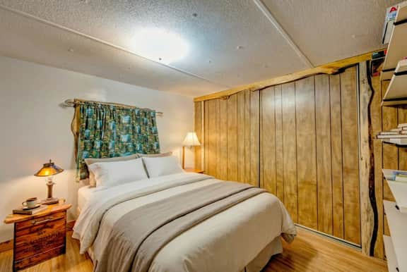 Gone Fishin' — Private Hot Tub, Pet-Friendly Cabin, Story WY - Image 5