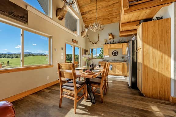 Piton — Secluded Bighorn Cabin, Buffalo WY - Image 4
