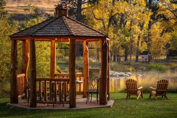Bunkhouse — Ranch Estate, Private Pond, Story WY - Image 5
